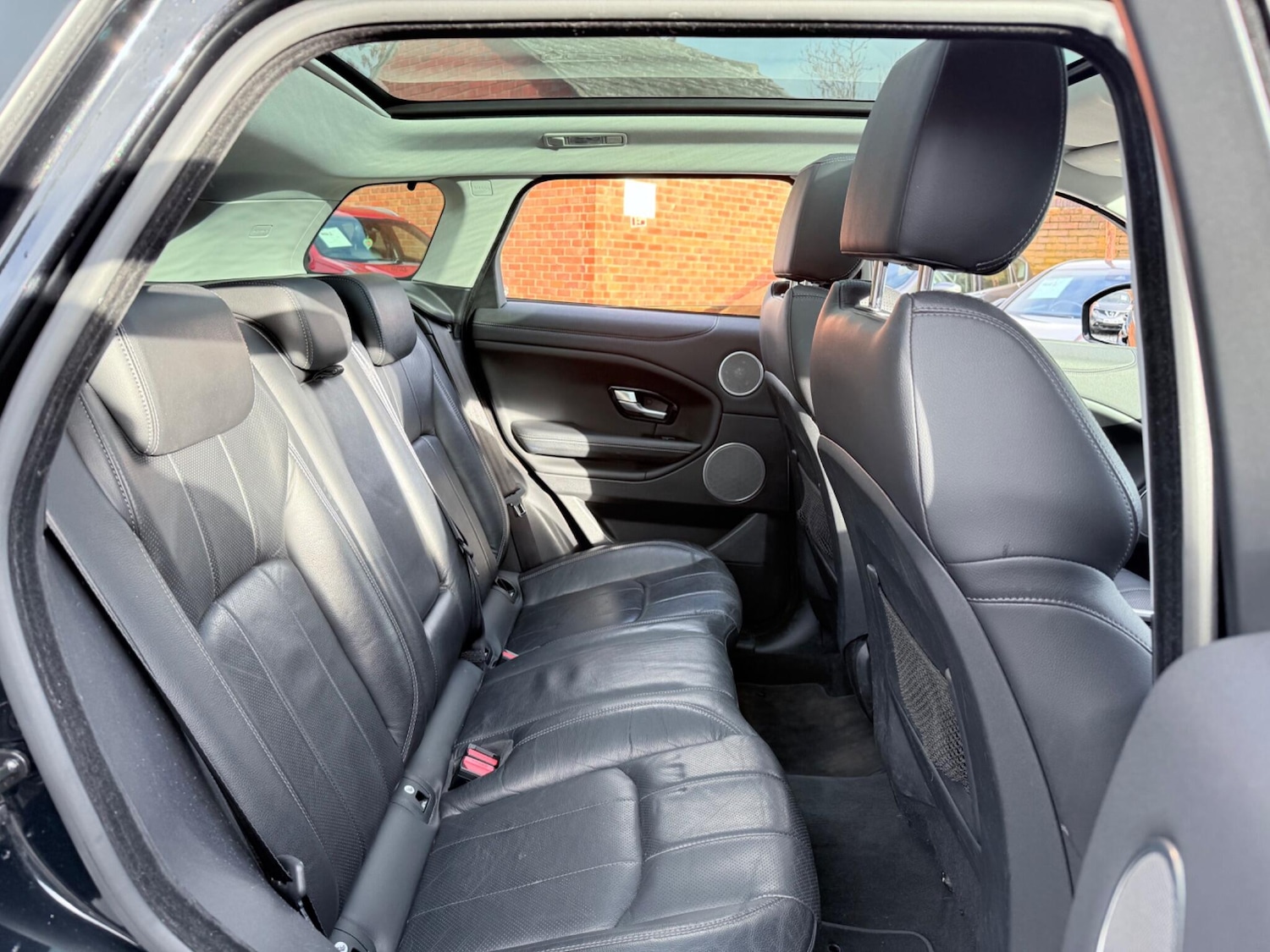 Used Land Rover Range Rover Evoque 2016 for sale - 76850292: Photo 42