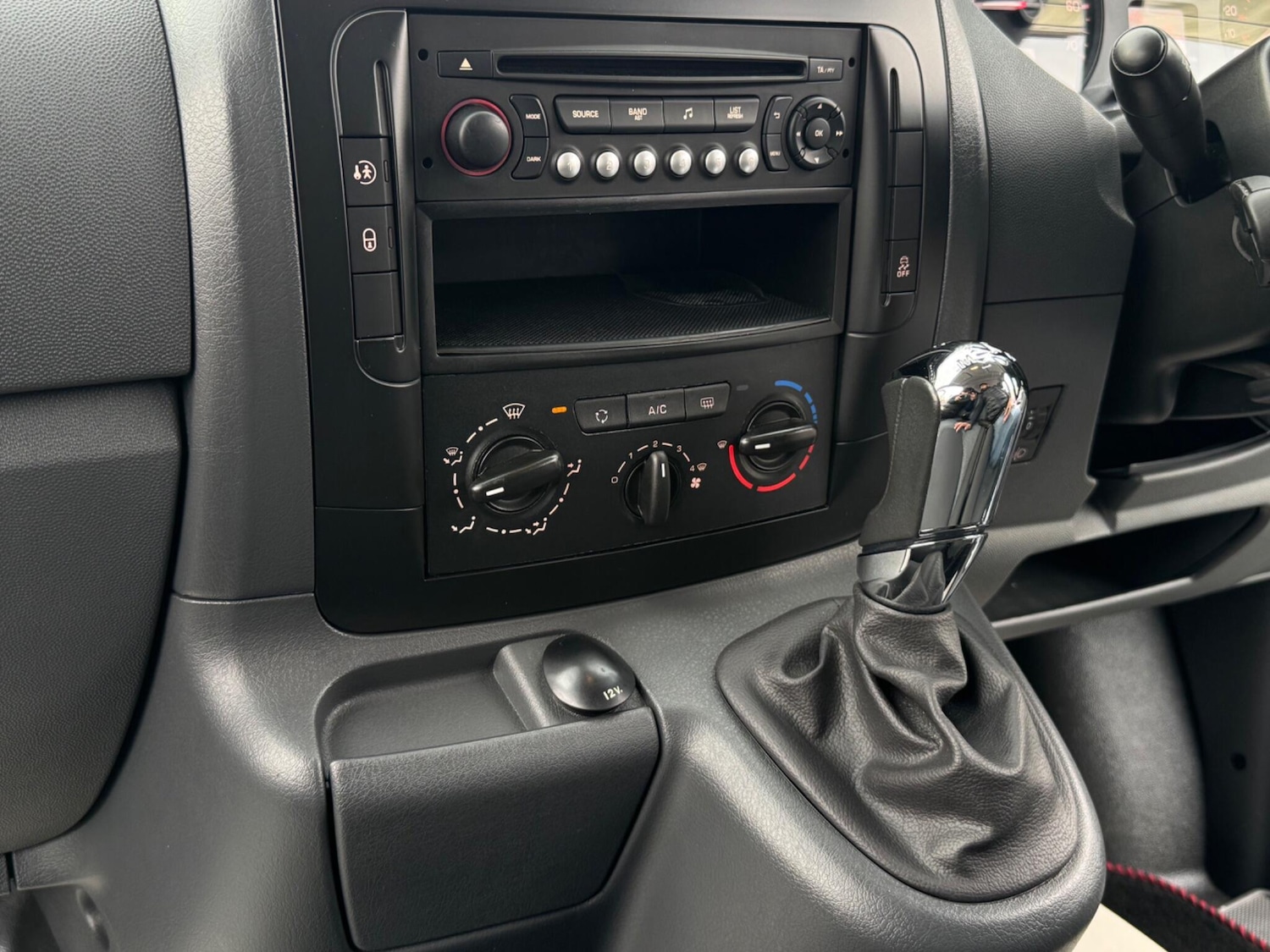 Used Peugeot Expert Tepee 2016 for sale - 78203708: Photo 27