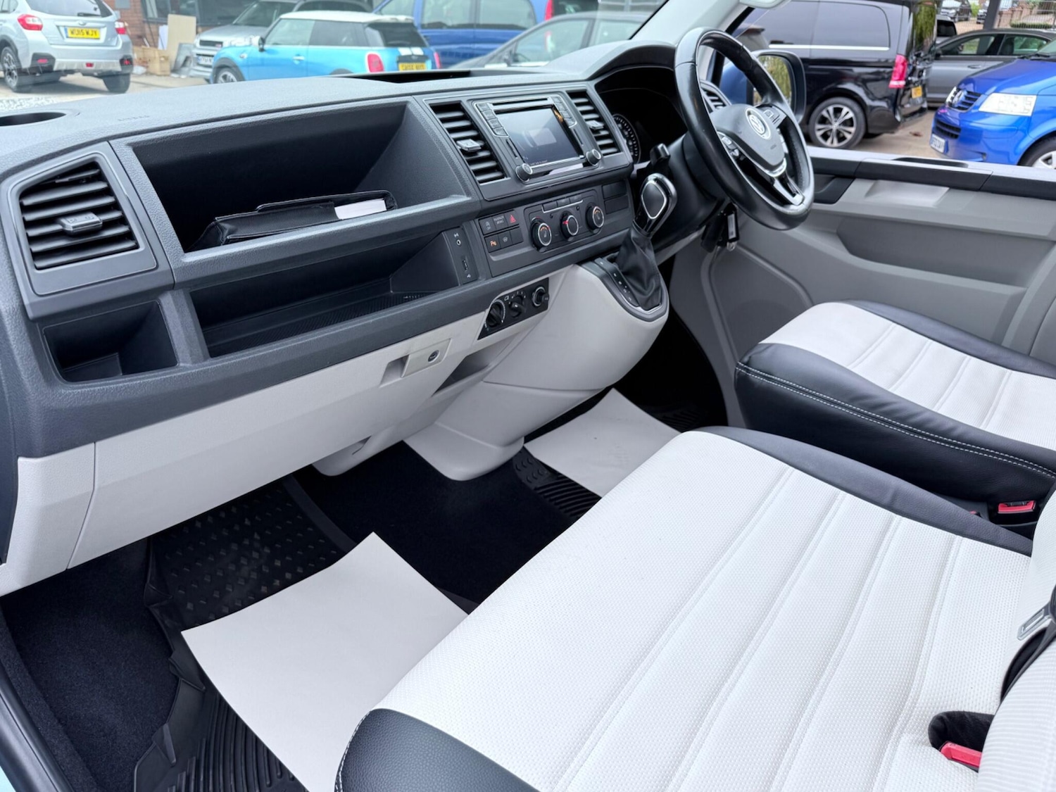 Used Volkswagen Transporter 2017 for sale - 76260068: Photo 39