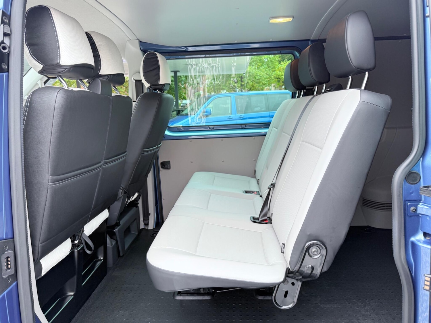 Used Volkswagen Transporter 2017 for sale - 76260068: Photo 41