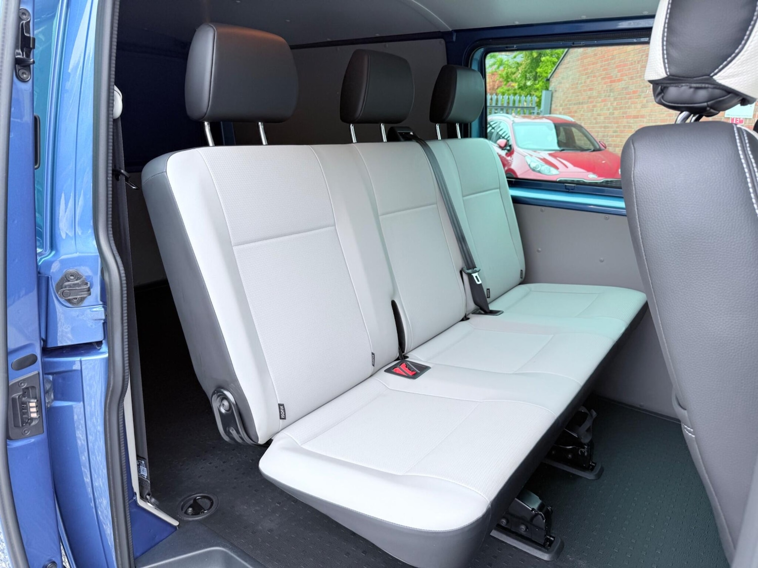 Used Volkswagen Transporter 2017 for sale - 76260068: Photo 44