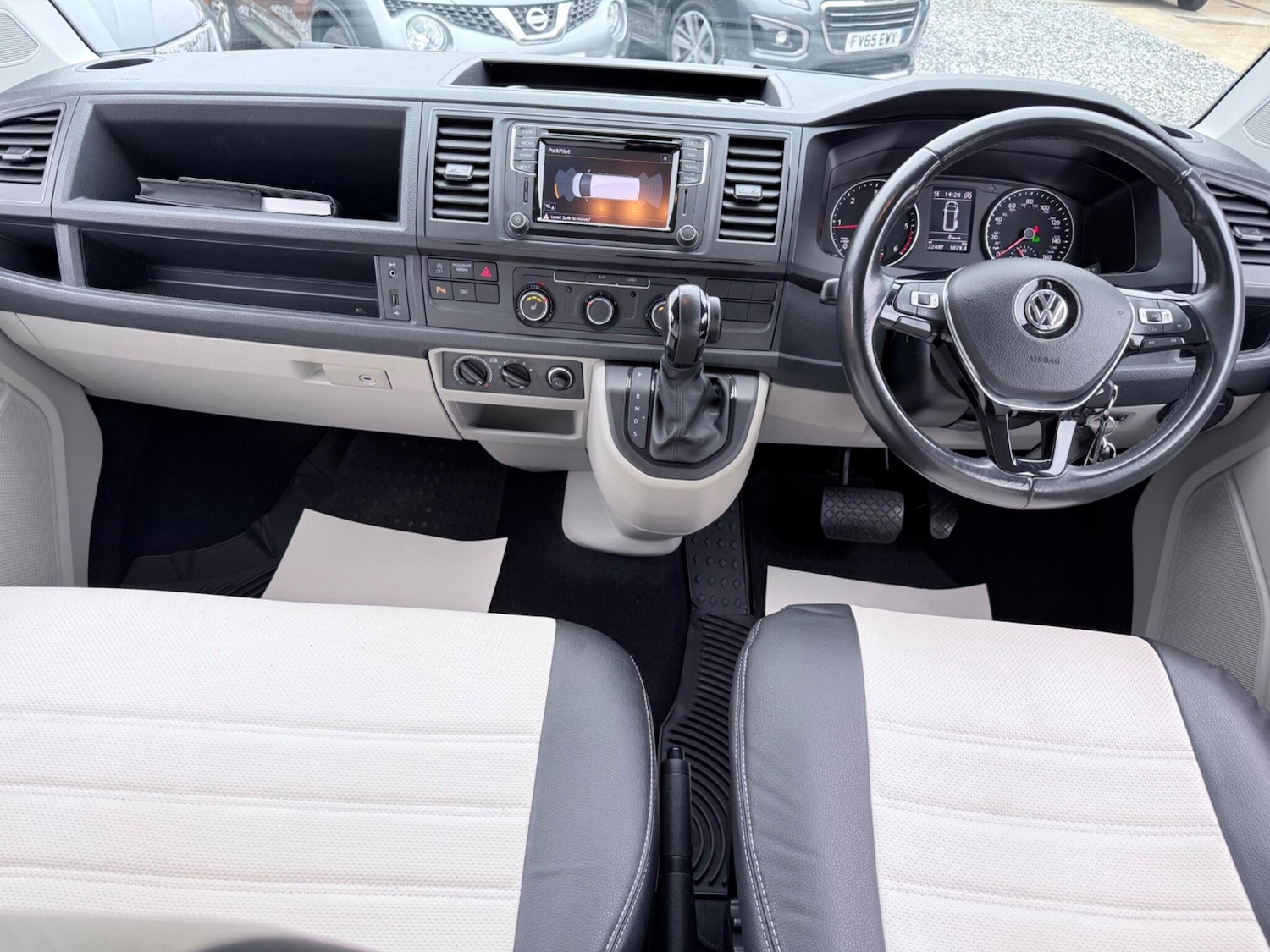 Used Volkswagen Transporter 2017 for sale - 76260068: Photo 46