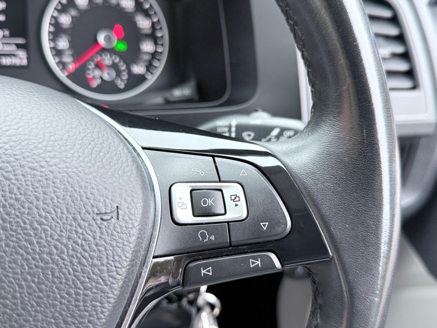 Used Volkswagen Transporter 2017 for sale - 76260068: Photo 50