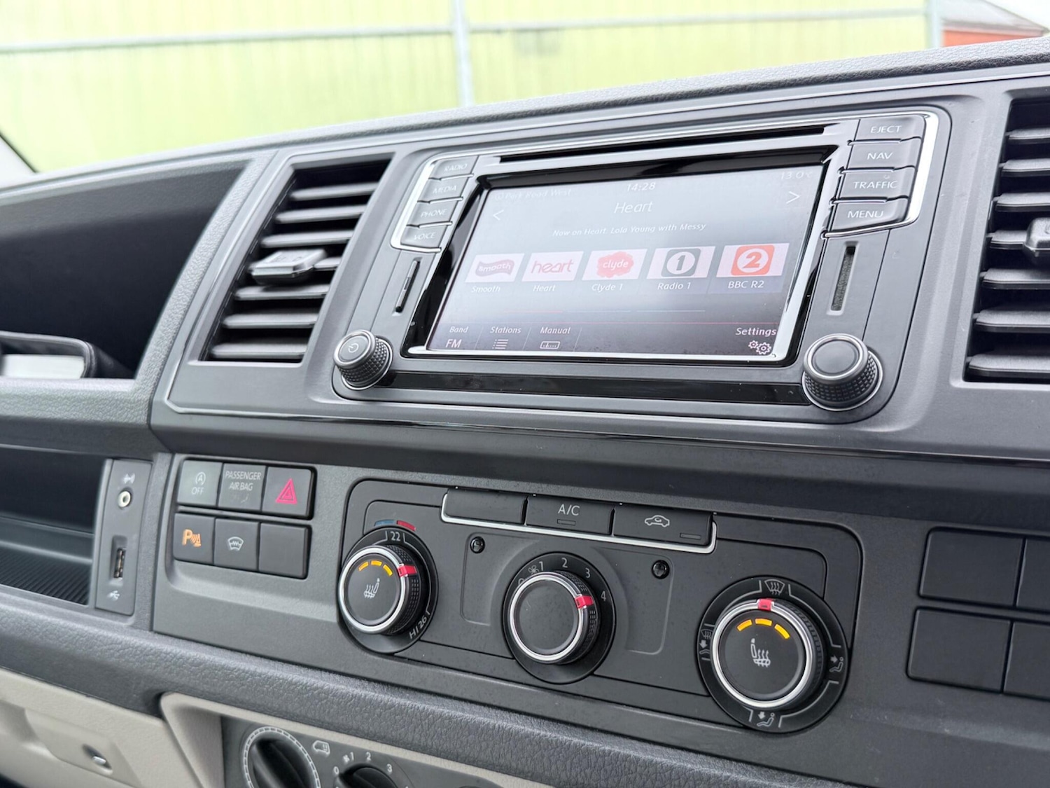 Used Volkswagen Transporter 2017 for sale - 76260068: Photo 58