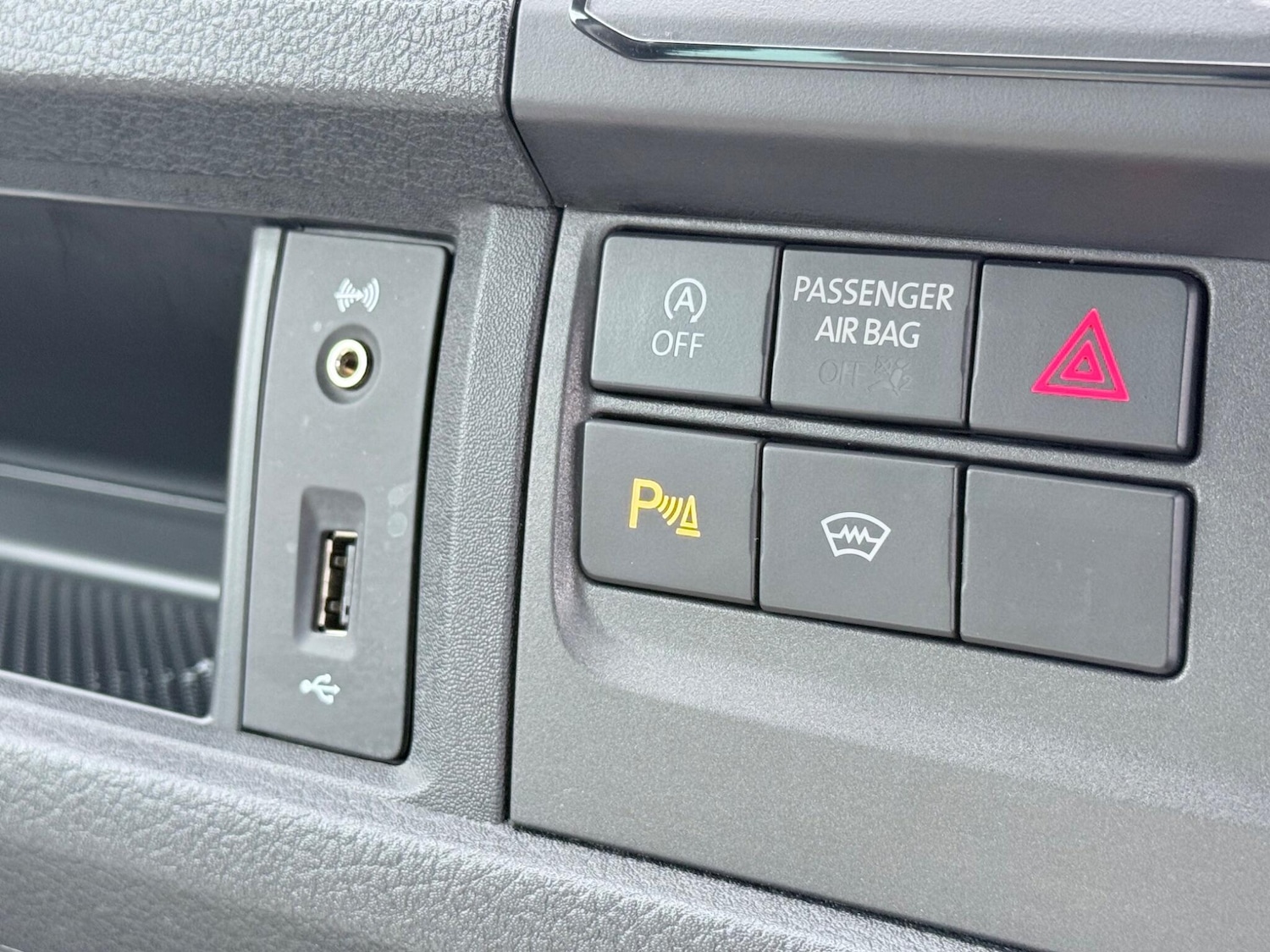 Used Volkswagen Transporter 2017 for sale - 76260068: Photo 59