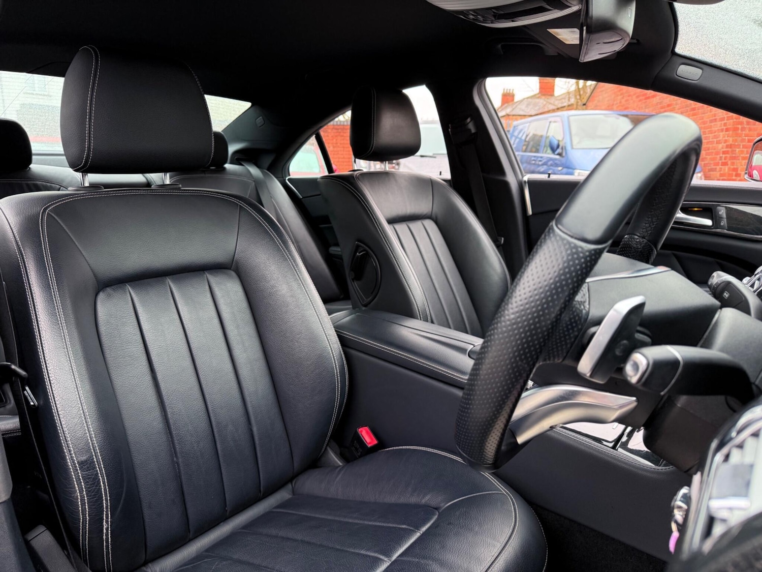 Used Mercedes-Benz CLS 2015 for sale - 77305638: Photo 31