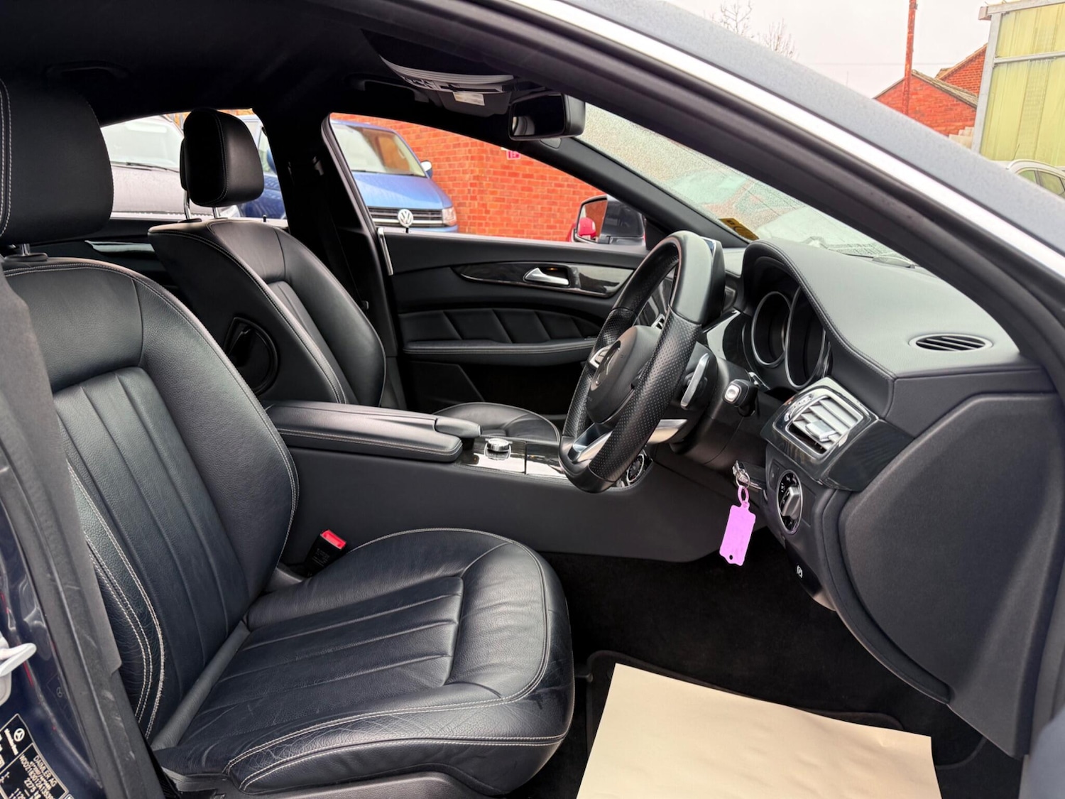 Used Mercedes-Benz CLS 2015 for sale - 77305638: Photo 32