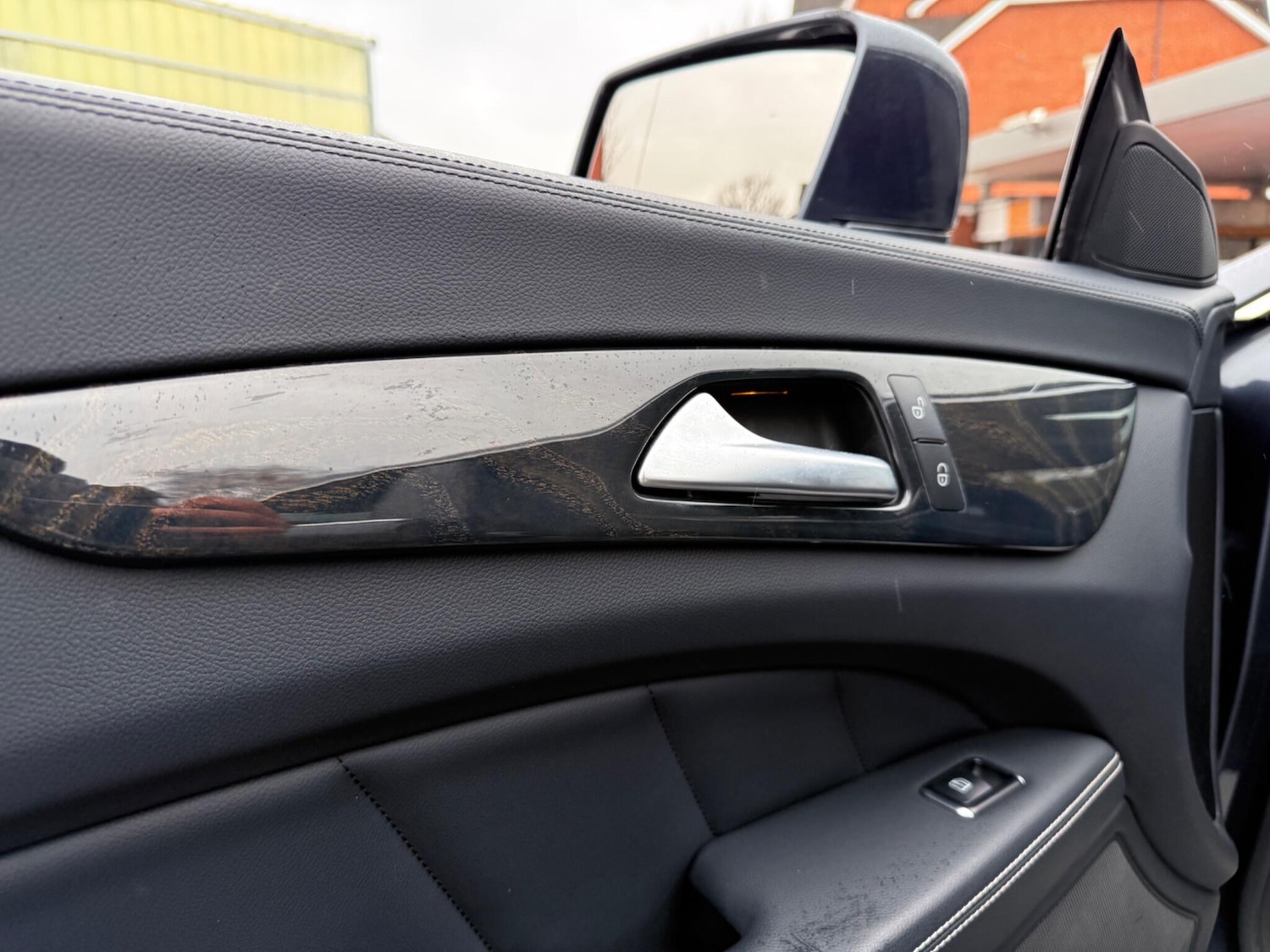 Used Mercedes-Benz CLS 2015 for sale - 77305638: Photo 39