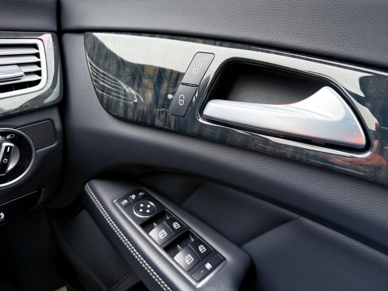 Used Mercedes-Benz CLS 2015 for sale - 77305638: Photo 66