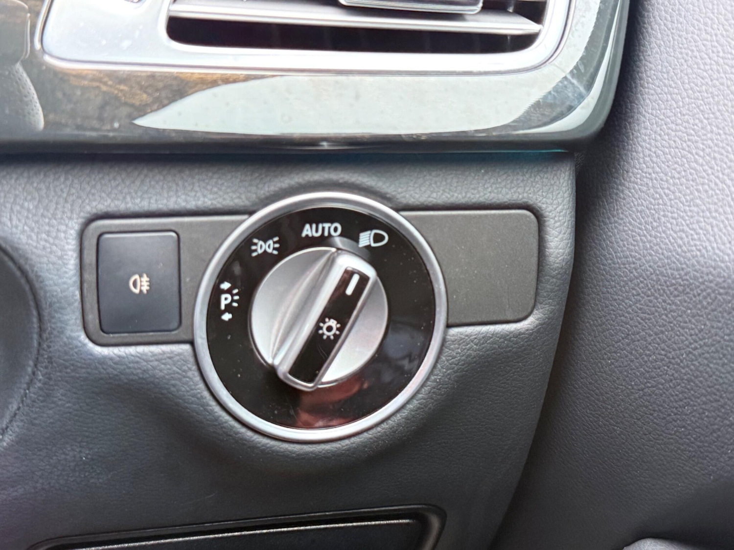 Used Mercedes-Benz CLS 2015 for sale - 77305638: Photo 68