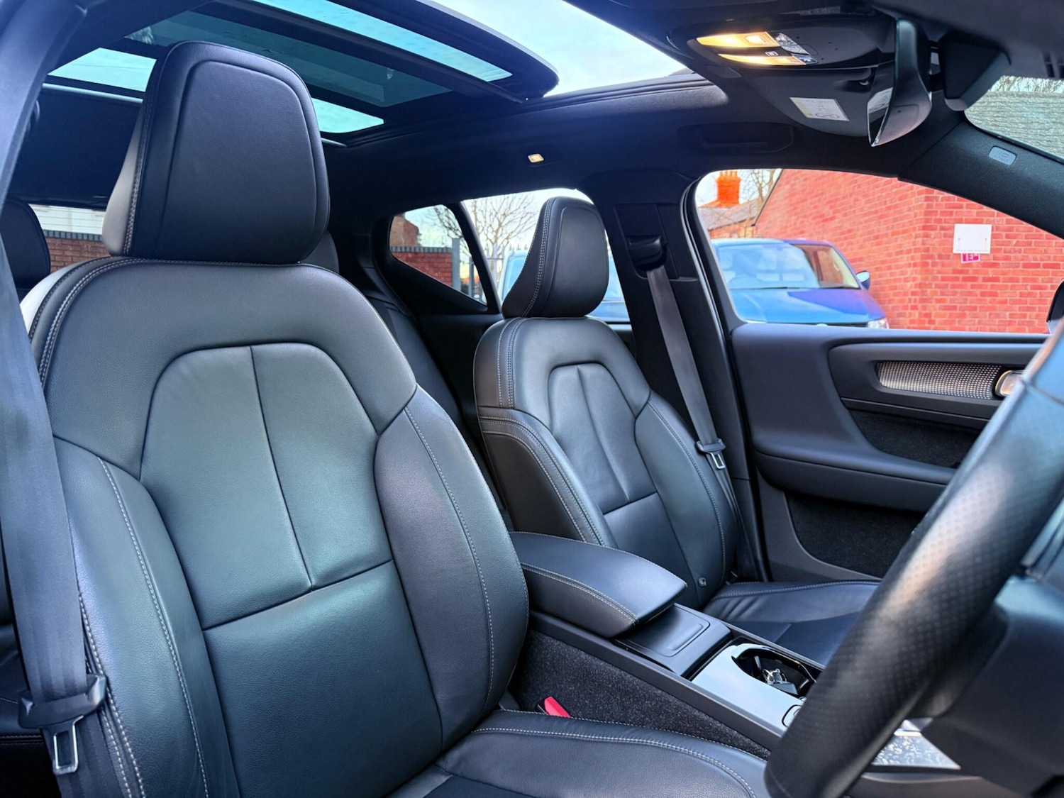 Used Volvo XC40 2021 for sale - 77278728: Photo 47