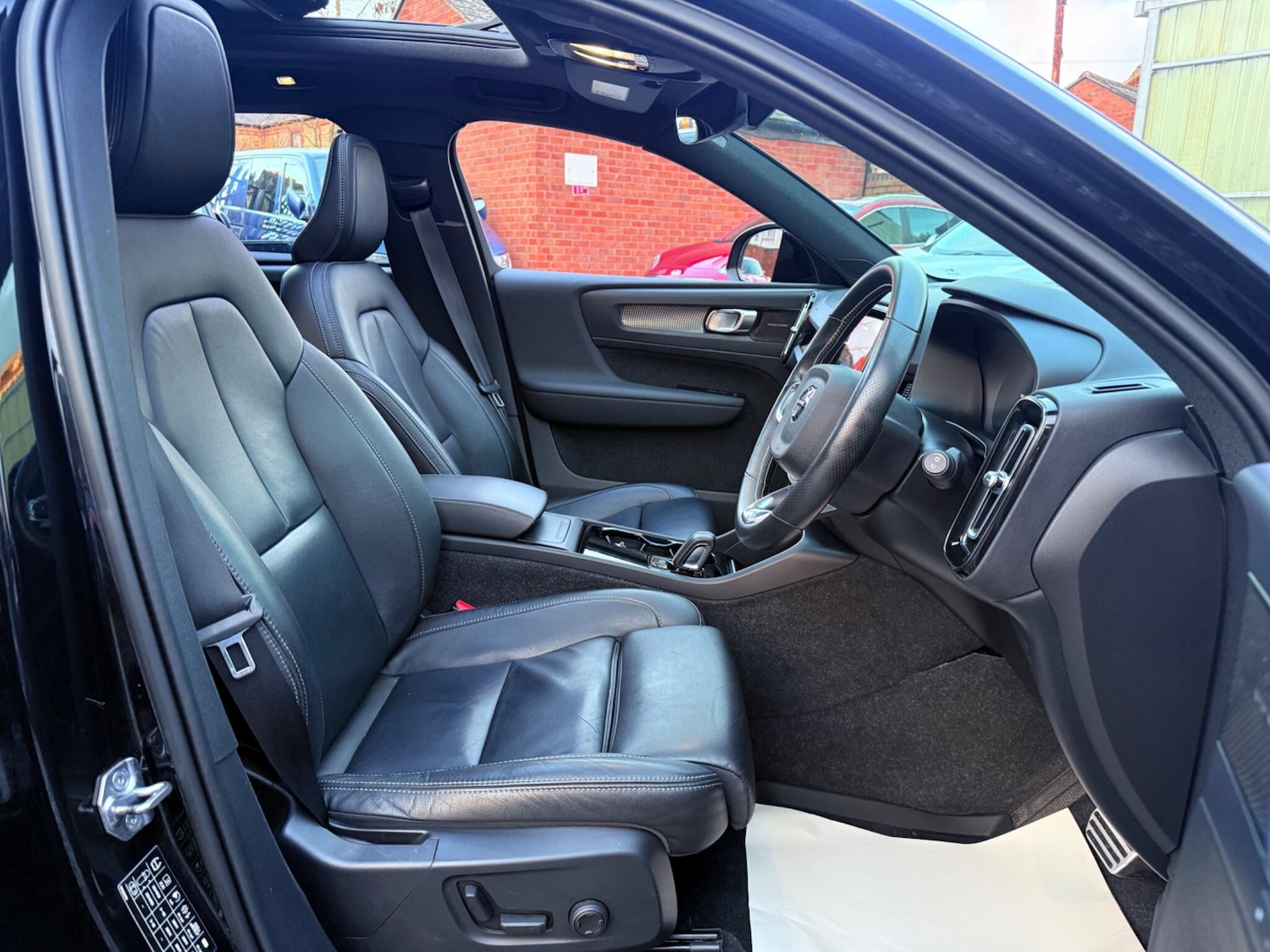 Used Volvo XC40 2021 for sale - 77278728: Photo 48