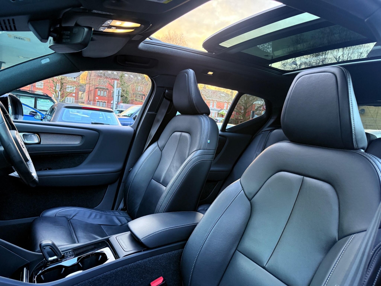 Used Volvo XC40 2021 for sale - 77278728: Photo 52