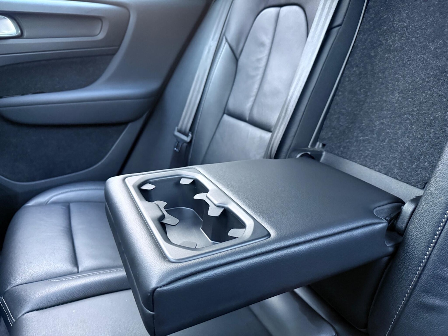 Used Volvo XC40 2021 for sale - 77278728: Photo 60