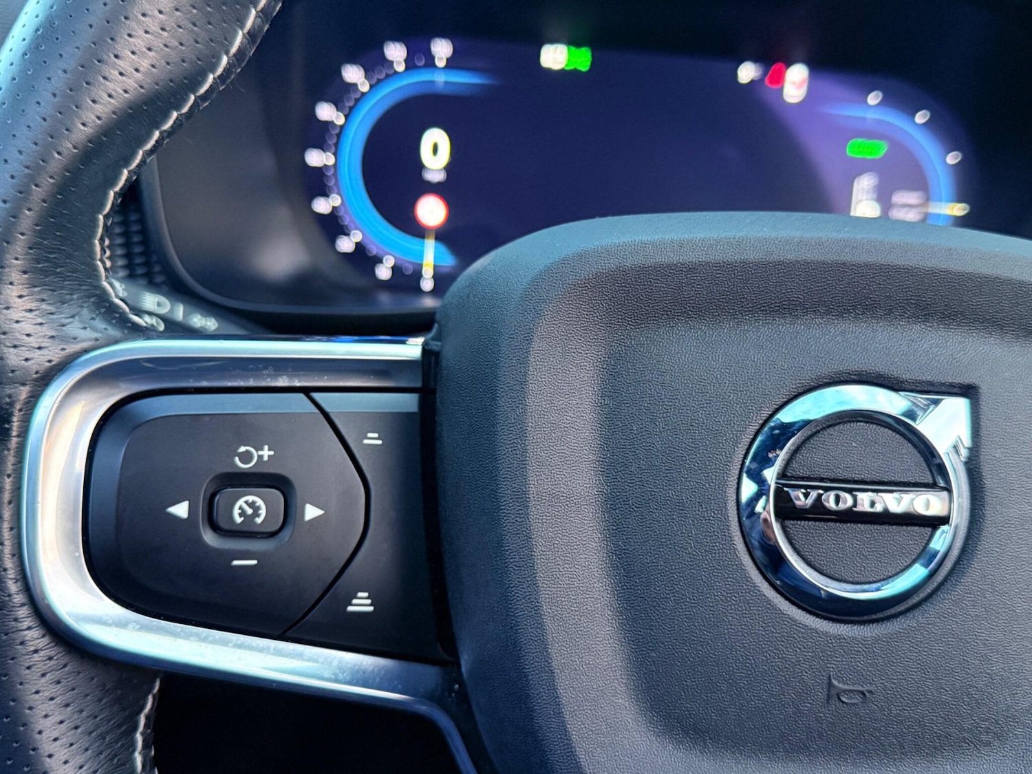 Used Volvo XC40 2021 for sale - 77278728: Photo 71