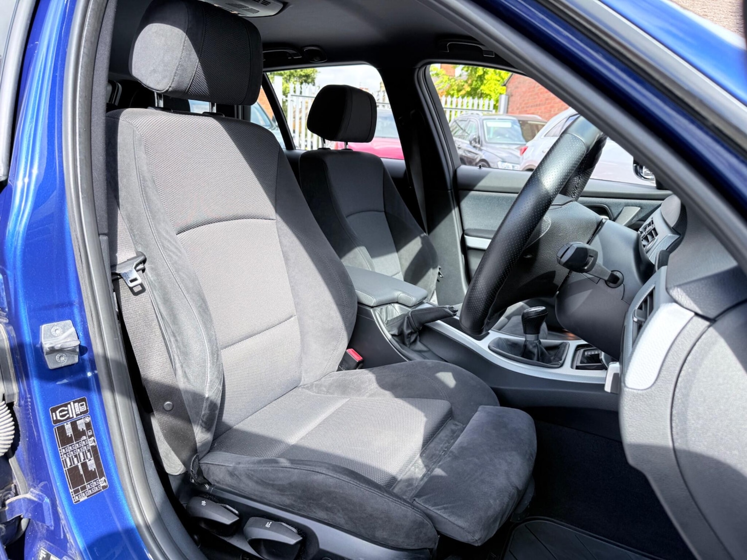 Used BMW 3 Series 2011 for sale - 76457782: Photo 26