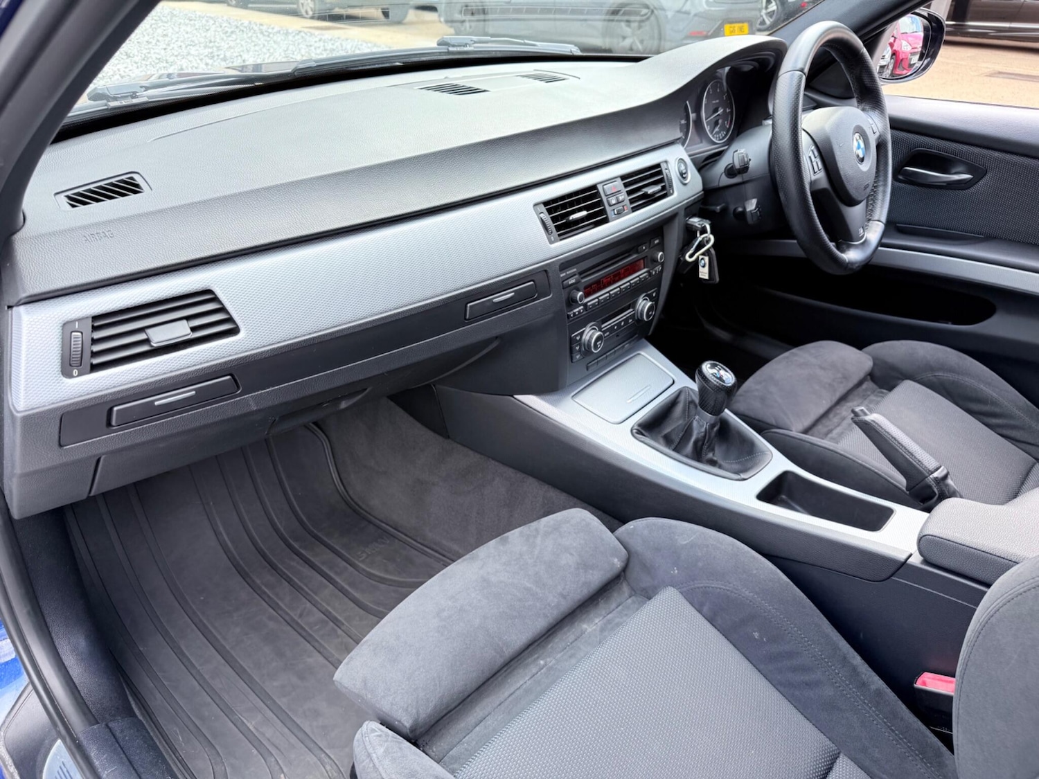 Used BMW 3 Series 2011 for sale - 76457782: Photo 33