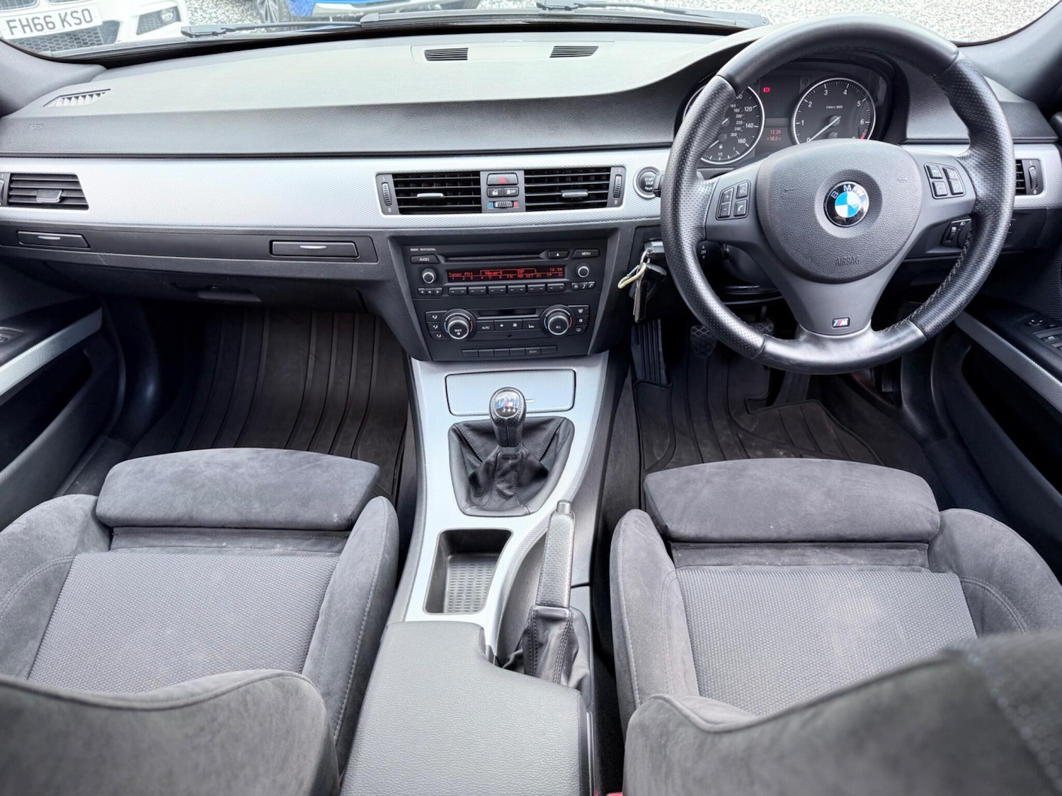 Used BMW 3 Series 2011 for sale - 76457782: Photo 45