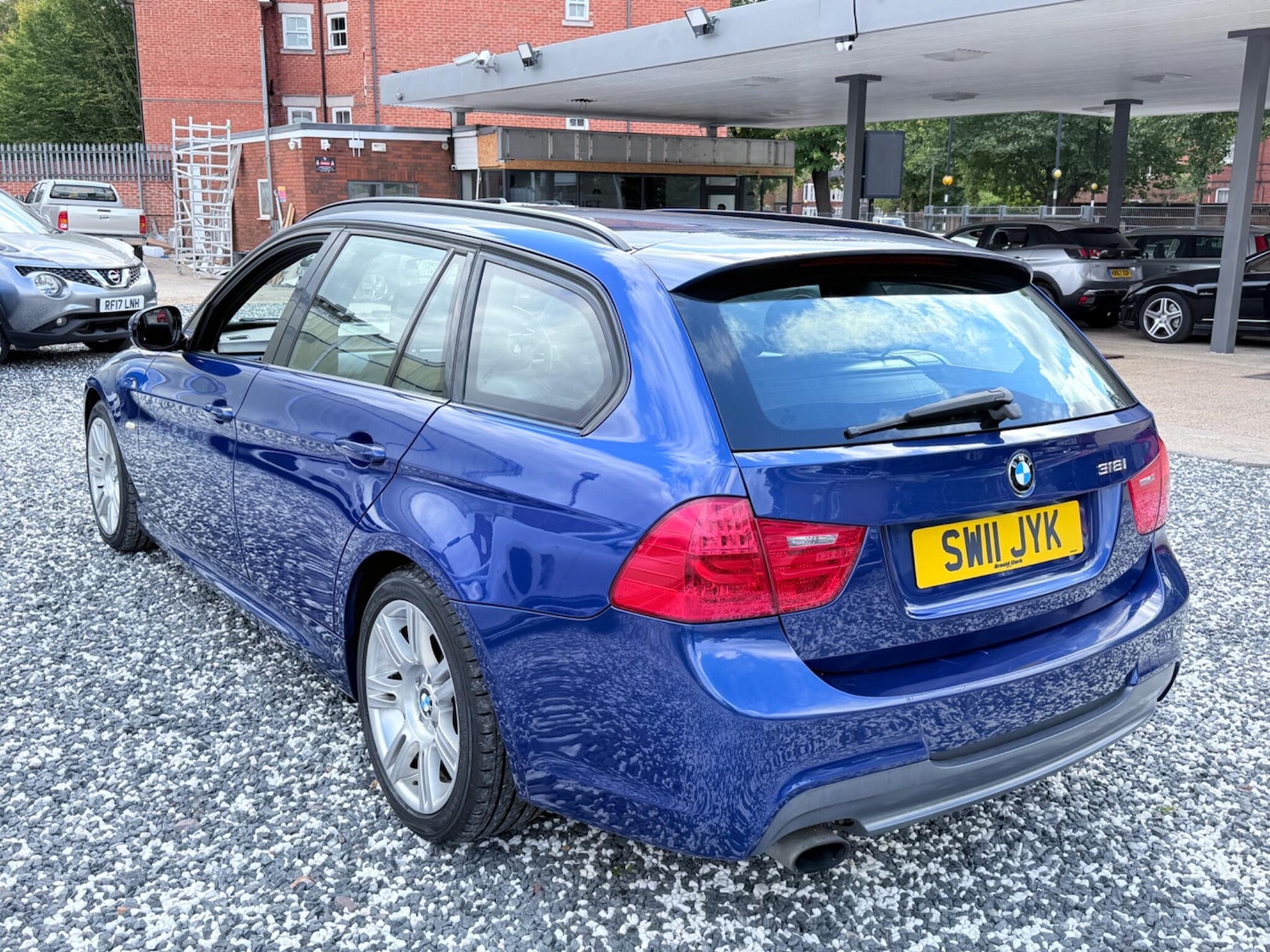 Used BMW 3 Series 2011 for sale - 76457782: Photo 9