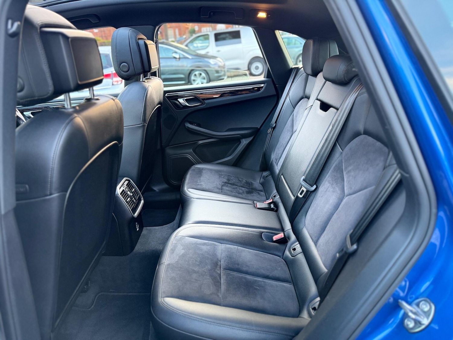 Used Porsche Macan 2016 for sale - 76658530: Photo 48