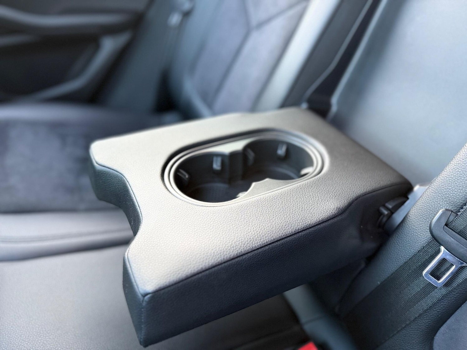 Used Porsche Macan 2016 for sale - 76658530: Photo 51