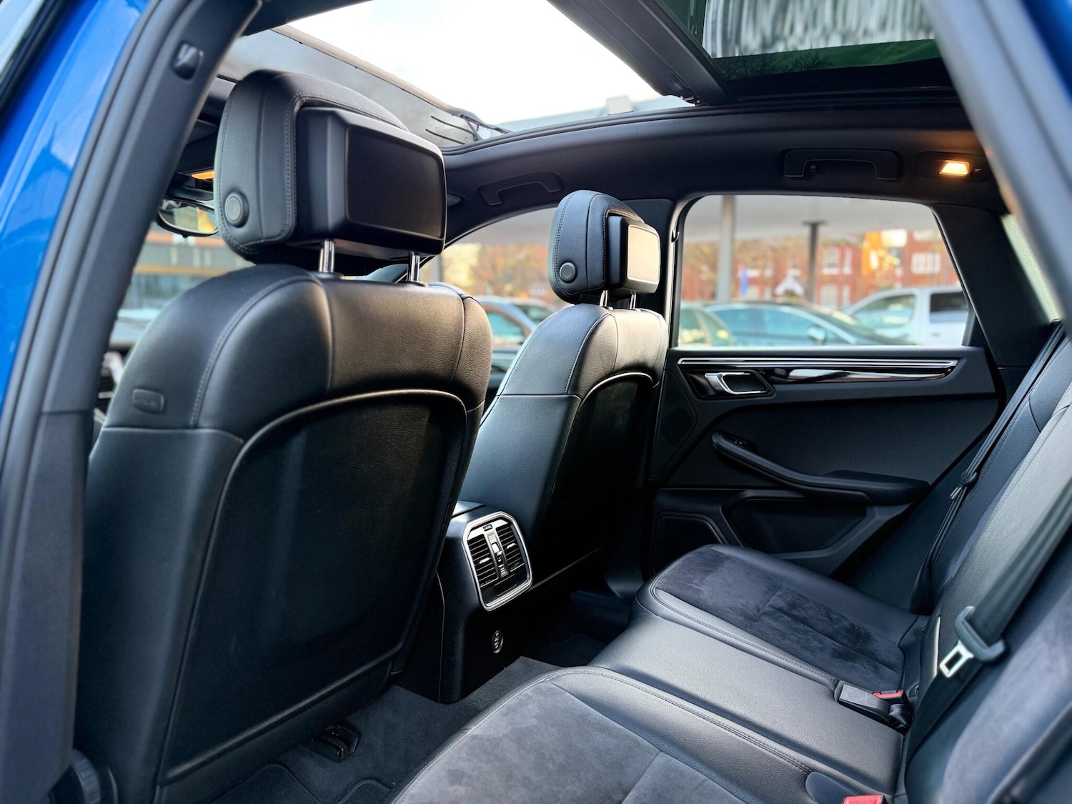 Used Porsche Macan 2016 for sale - 76658530: Photo 52