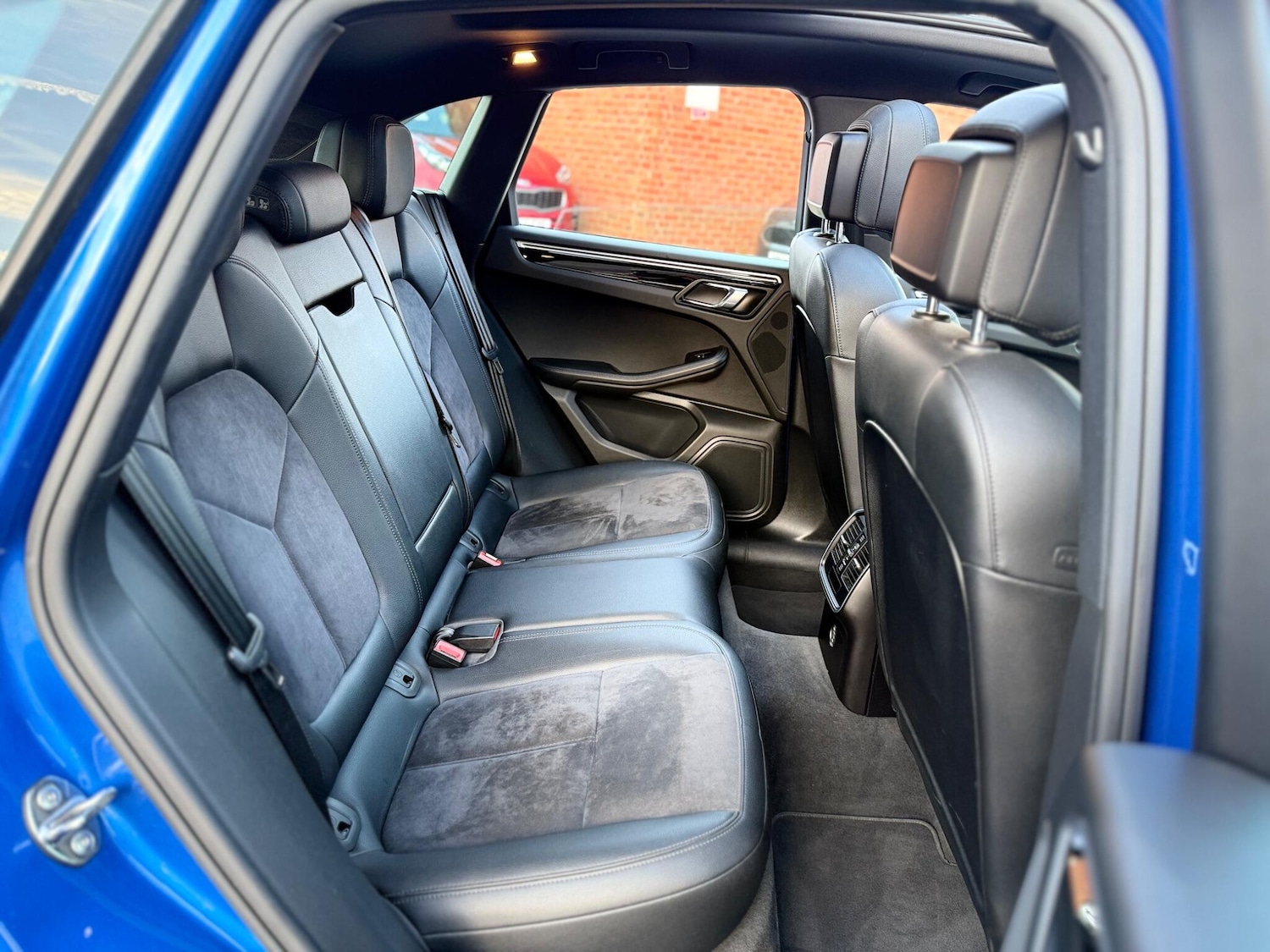 Used Porsche Macan 2016 for sale - 76658530: Photo 55