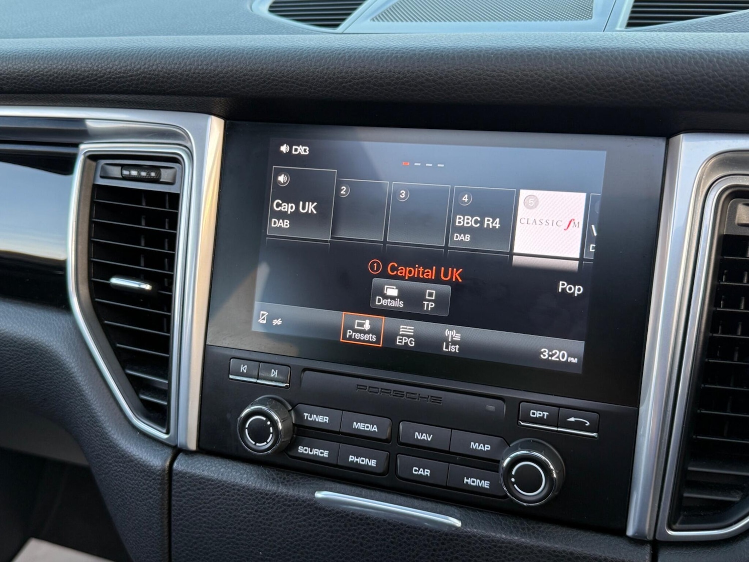 Used Porsche Macan 2016 for sale - 76658530: Photo 67