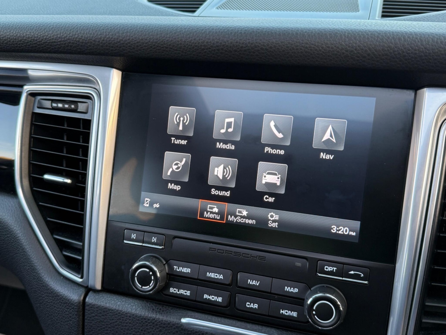 Used Porsche Macan 2016 for sale - 76658530: Photo 69