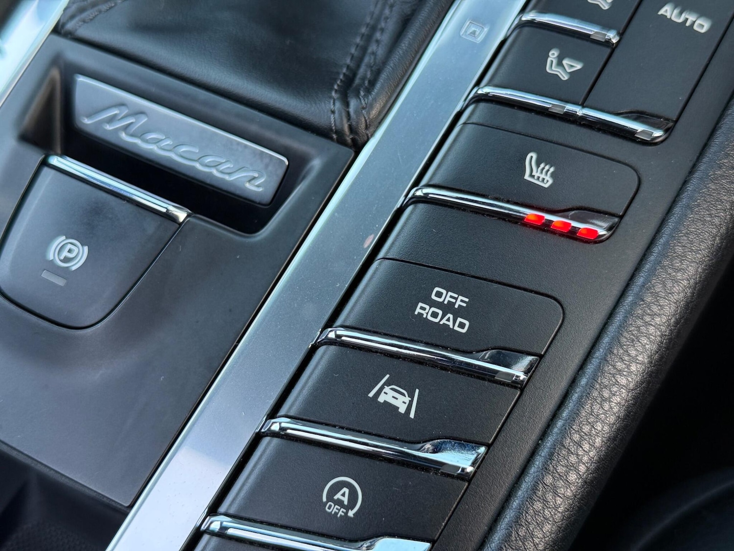 Used Porsche Macan 2016 for sale - 76658530: Photo 75