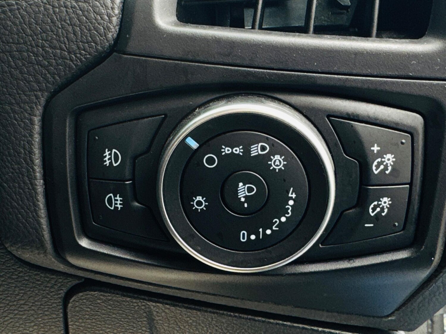 Used Ford Focus 2017 for sale - 77839879: Photo 52