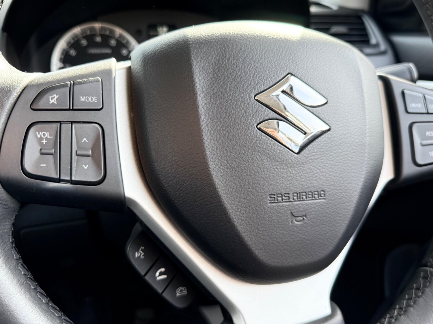 Used Suzuki Swift 2014 for sale - 77723522: Photo 49