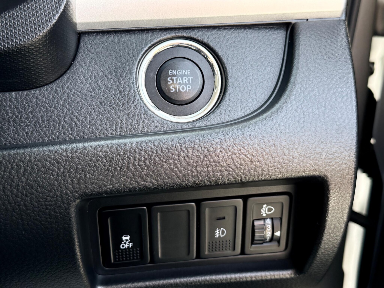 Used Suzuki Swift 2014 for sale - 77723522: Photo 56