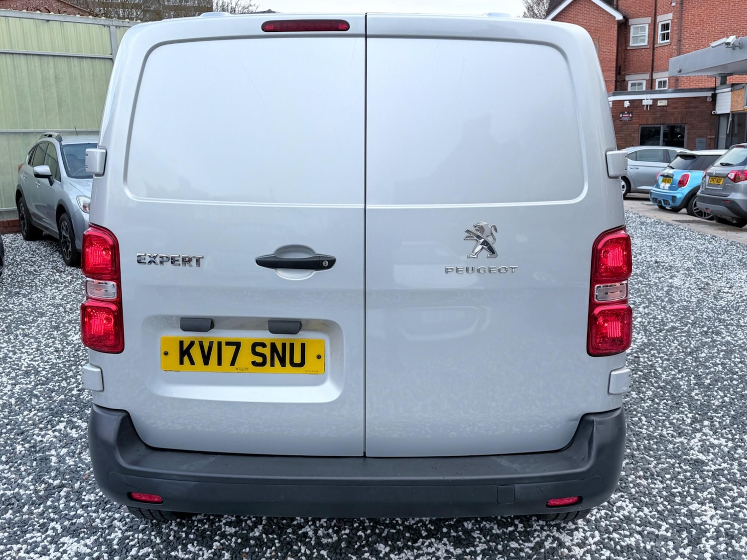 Used Peugeot Expert 2017 for sale - 76620260: Photo 8