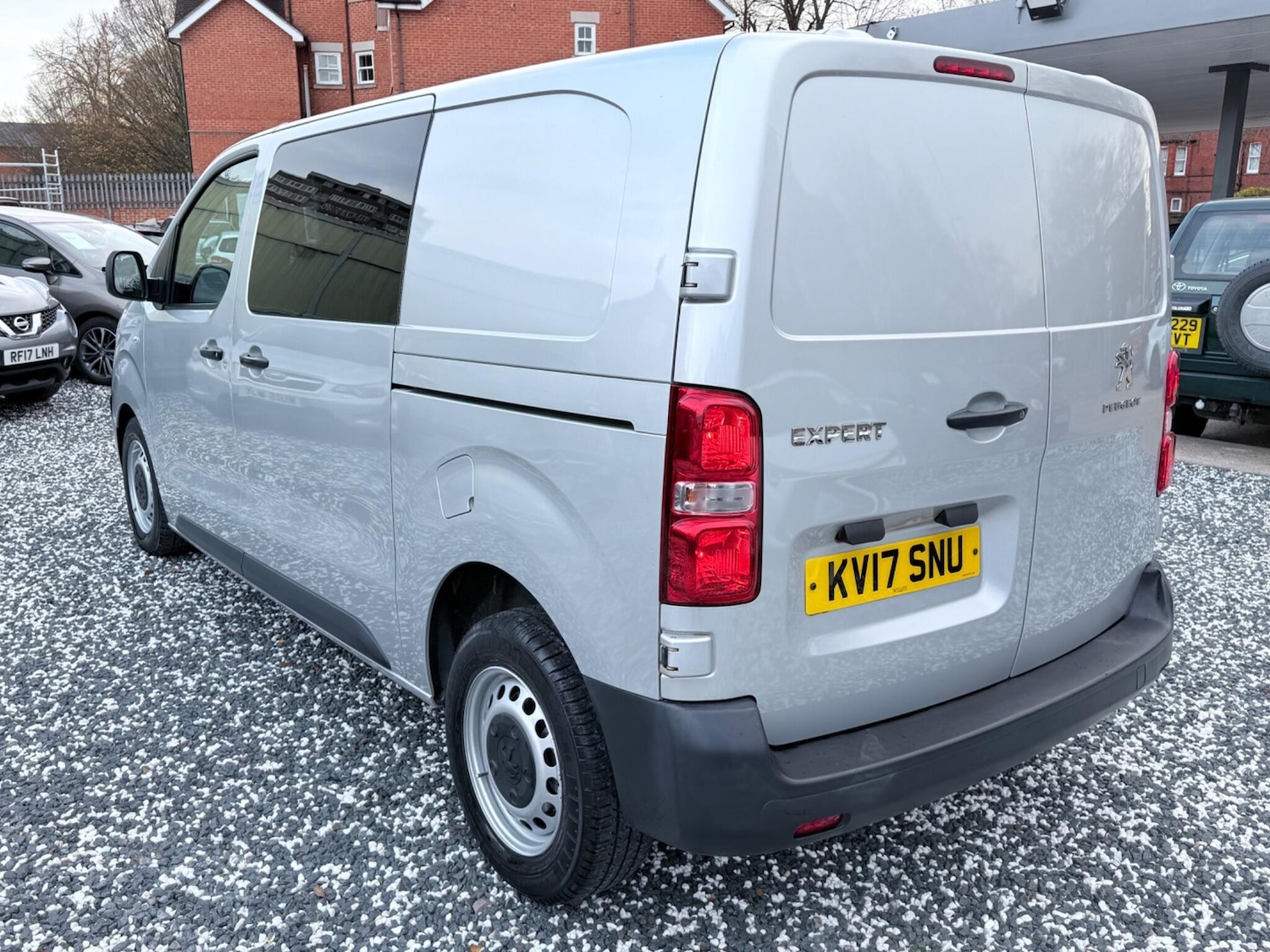 Used Peugeot Expert 2017 for sale - 76620260: Photo 9