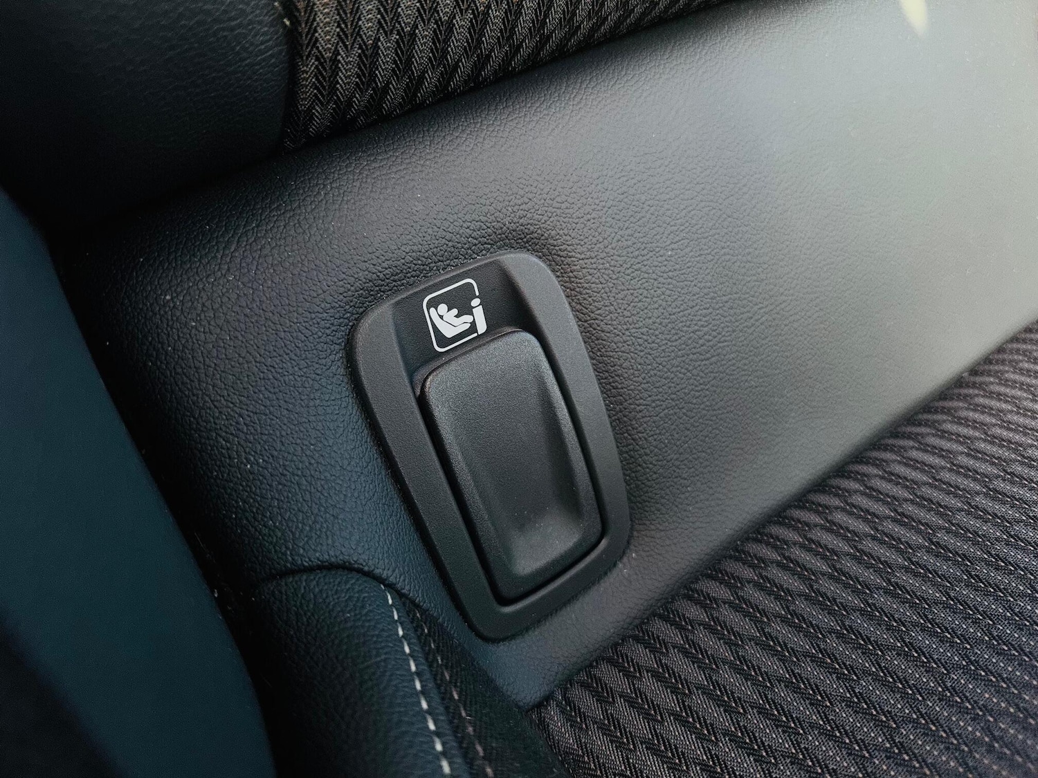 Used Vauxhall Insignia 2018 for sale - 77441100: Photo 27