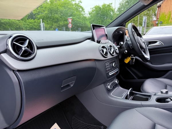Used Mercedes-Benz B Class 2015 for sale - 75609788: Photo 36