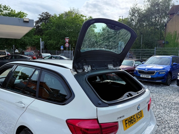 Used BMW 3 Series 2017 for sale - 75539991: Photo 32