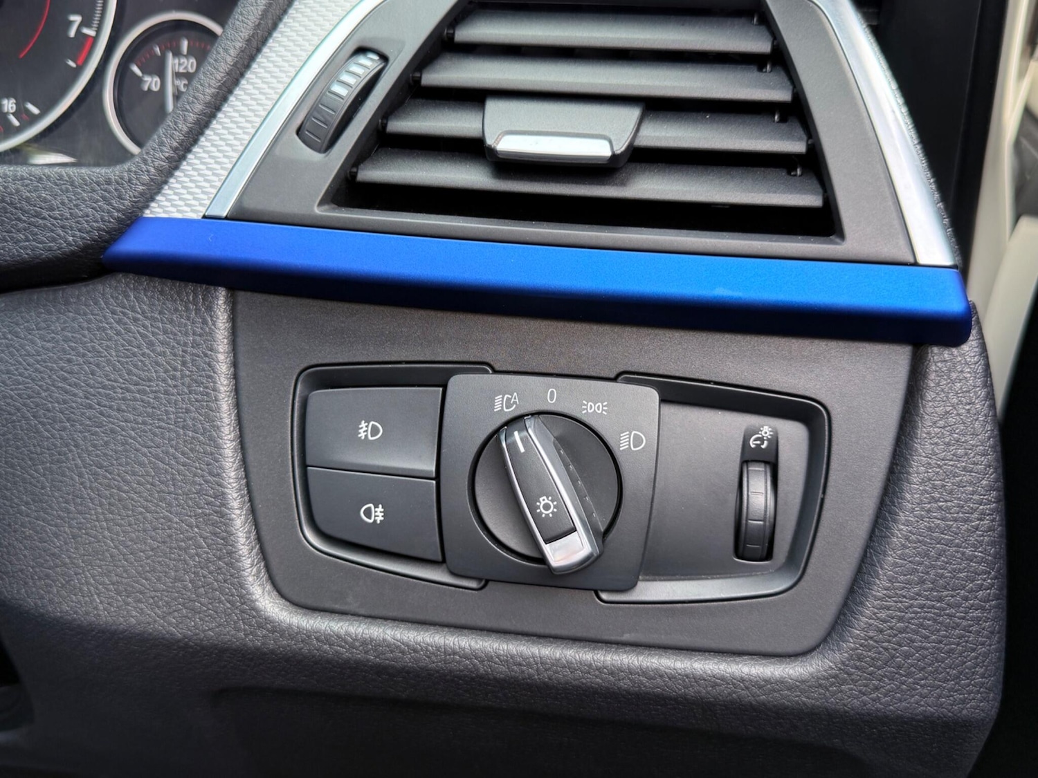 Vehicle 83