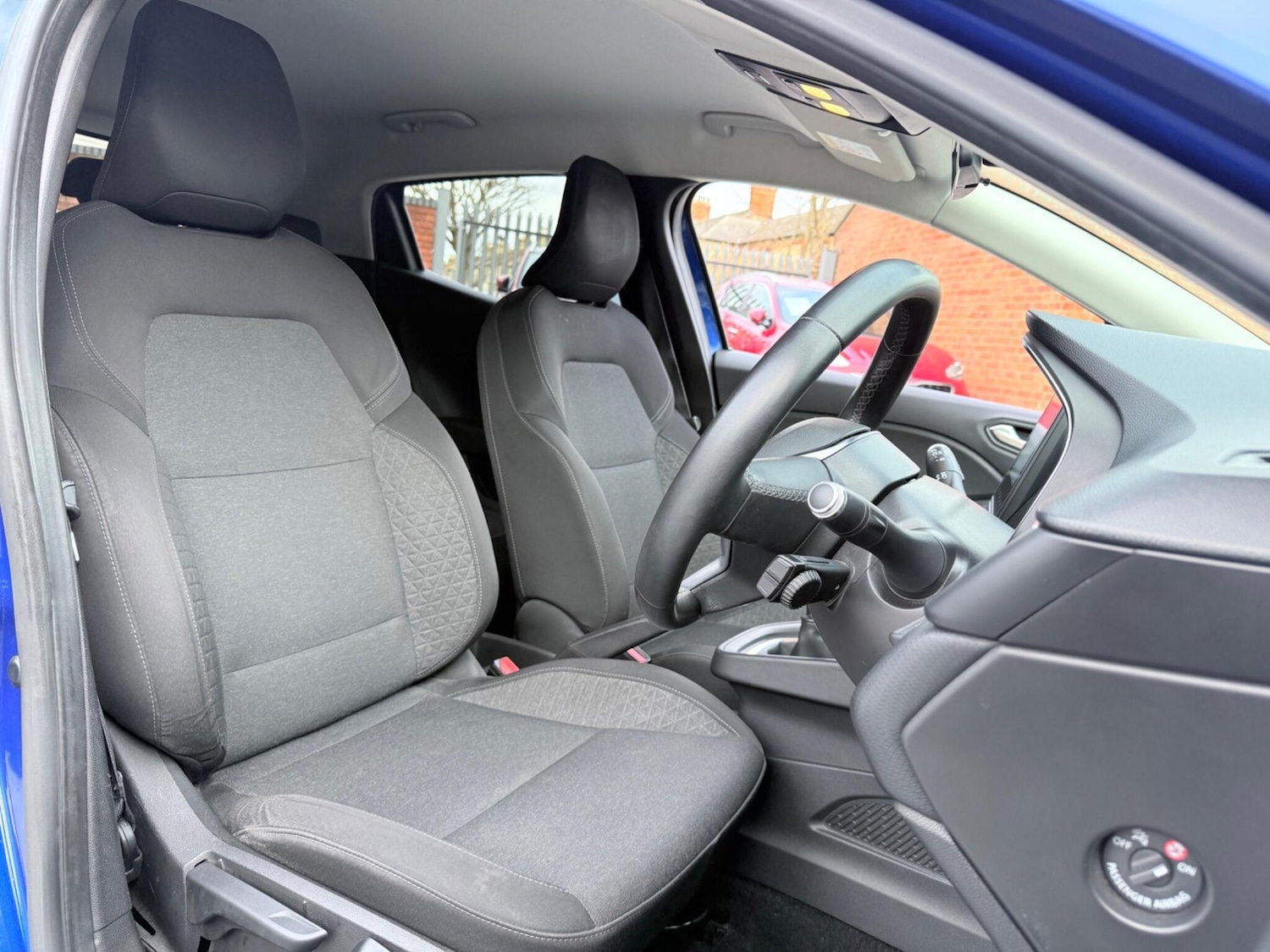 Used Renault Clio 2021 for sale - 76850118: Photo 32