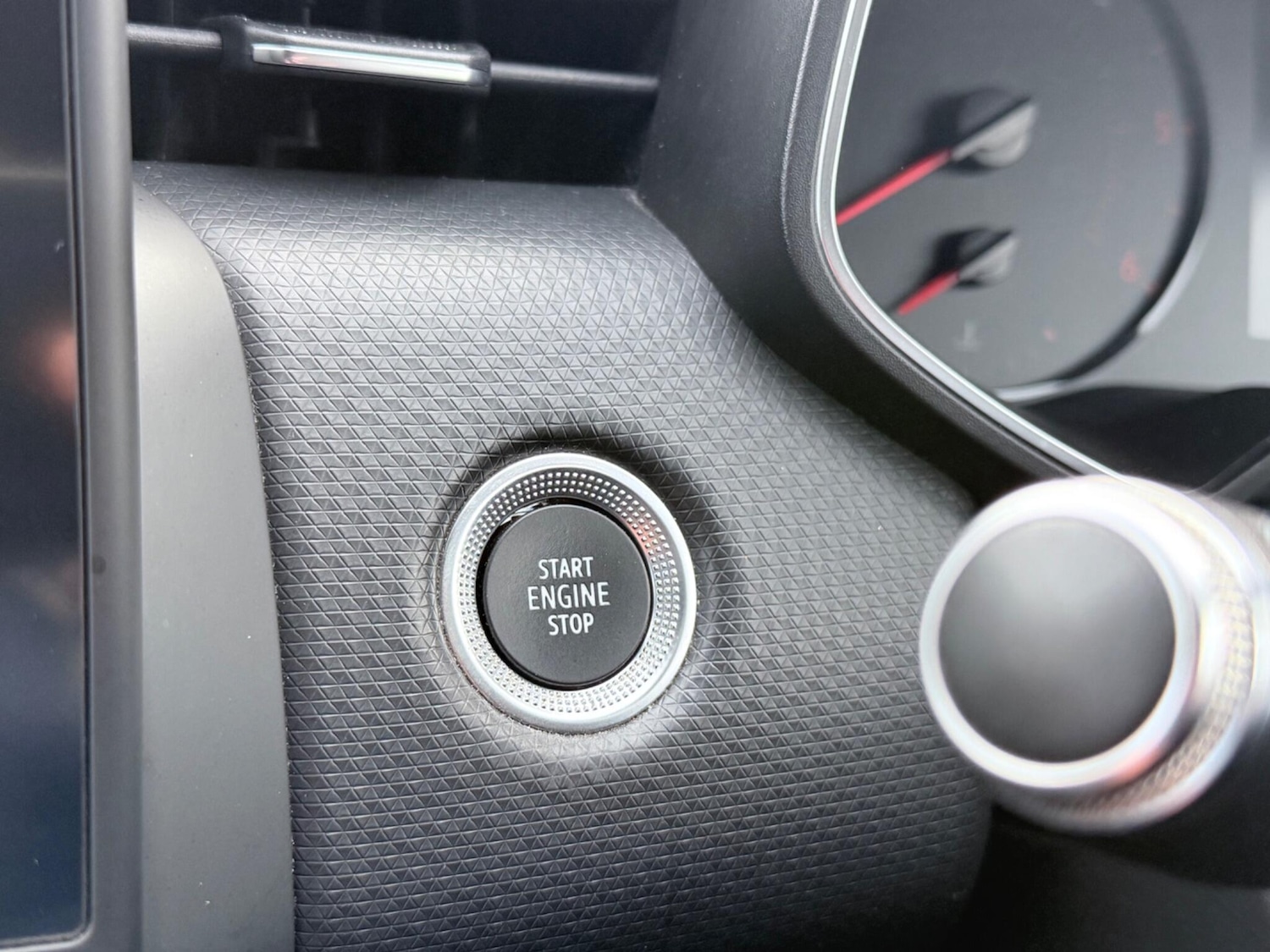 Used Renault Clio 2021 for sale - 76850118: Photo 48