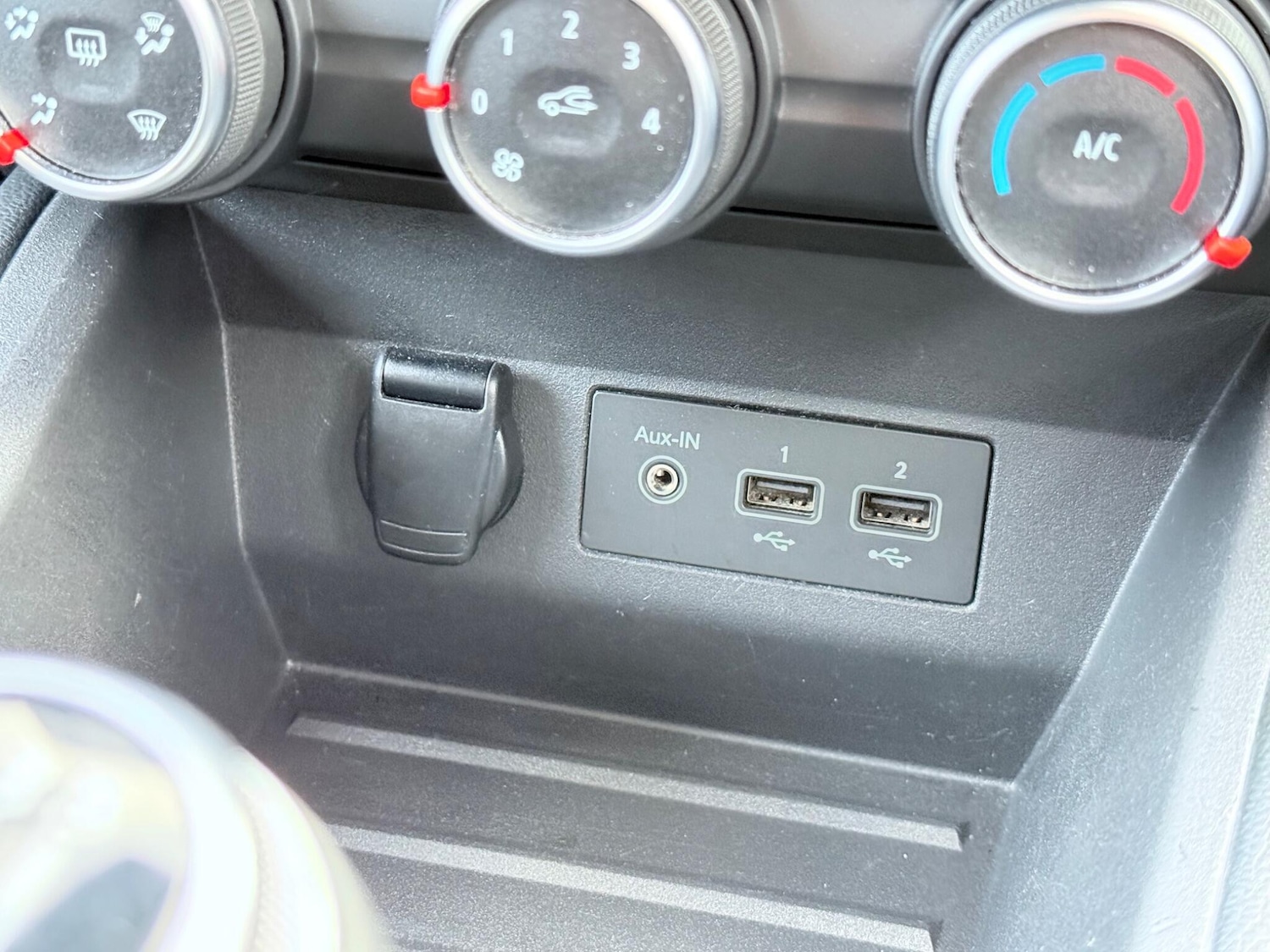 Used Renault Clio 2021 for sale - 76850118: Photo 59