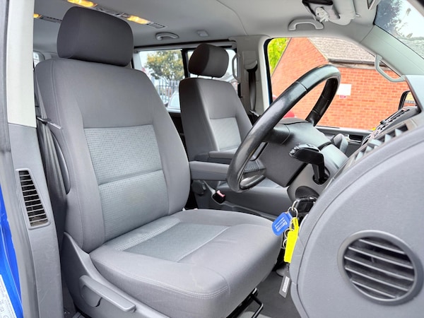 Used Volkswagen Caravelle 2005 for sale - 76259745: Photo 27