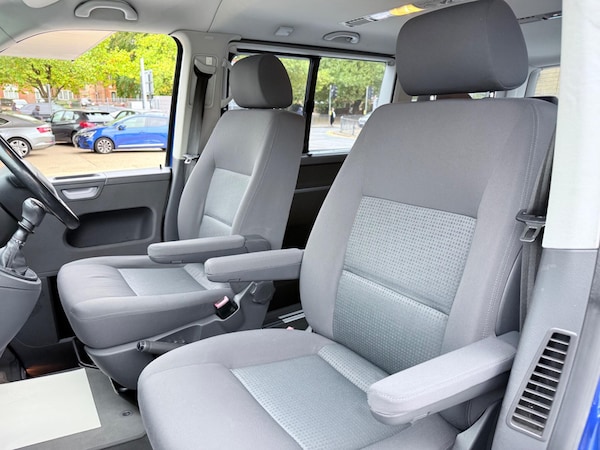 Used Volkswagen Caravelle 2005 for sale - 76259745: Photo 33