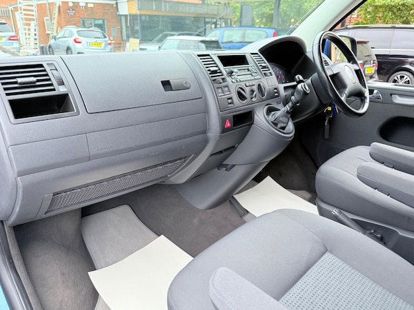 Used Volkswagen Caravelle 2005 for sale - 76259745: Photo 34