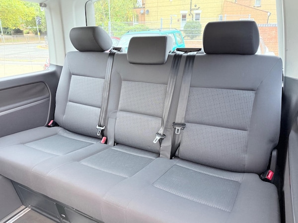 Used Volkswagen Caravelle 2005 for sale - 76259745: Photo 41