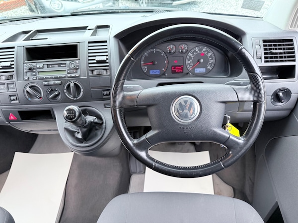 Used Volkswagen Caravelle 2005 for sale - 76259745: Photo 53
