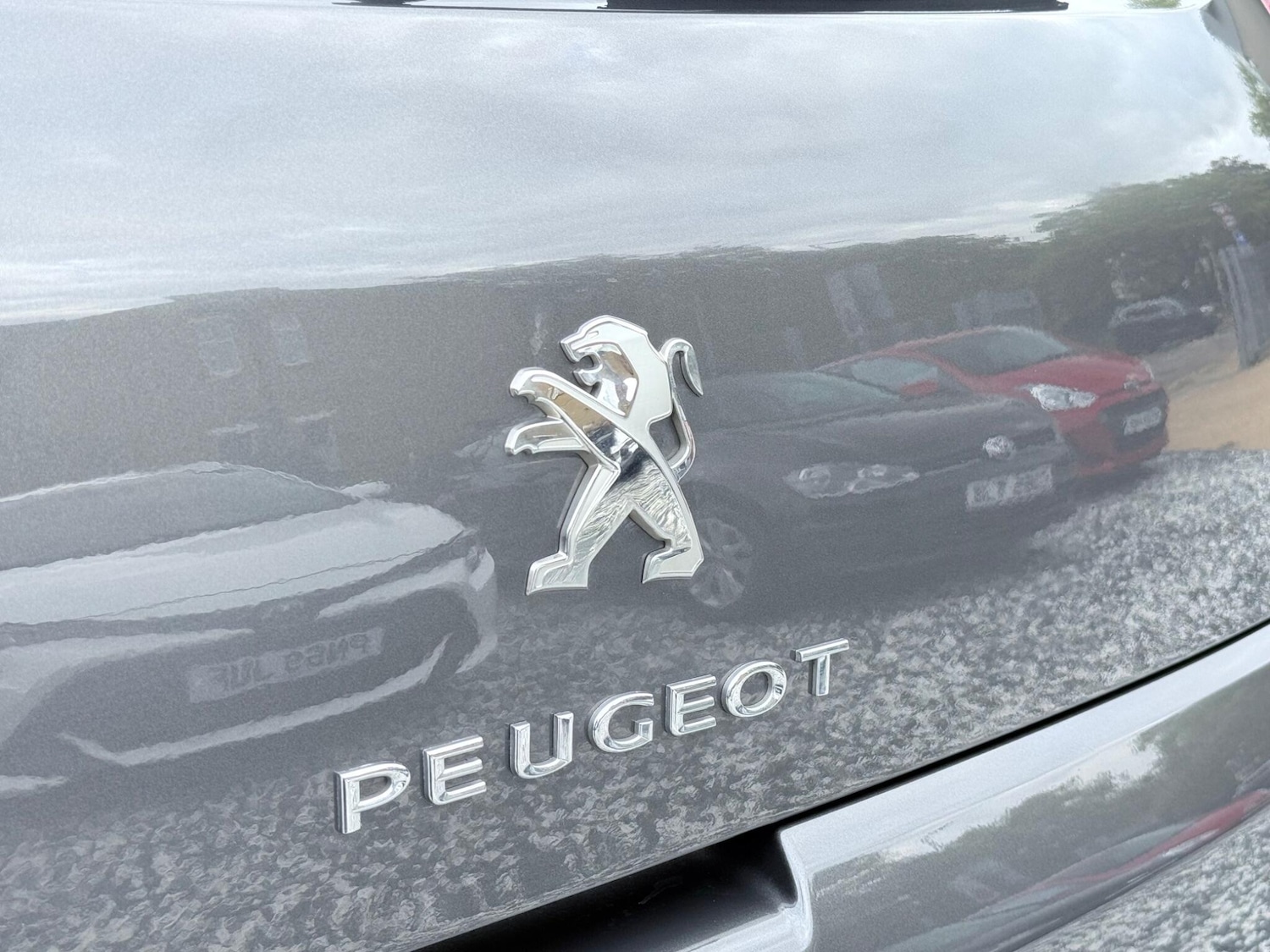 Used Peugeot 3008 2015 for sale - 76247039: Photo 24