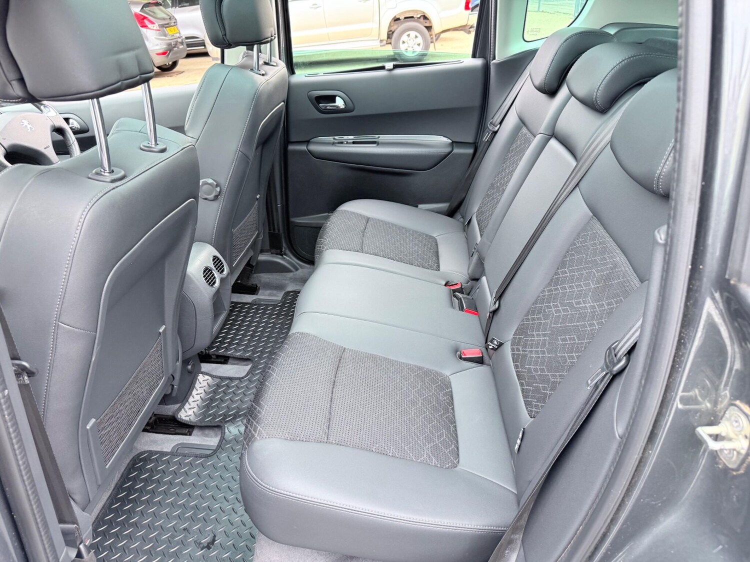 Used Peugeot 3008 2015 for sale - 76247039: Photo 41