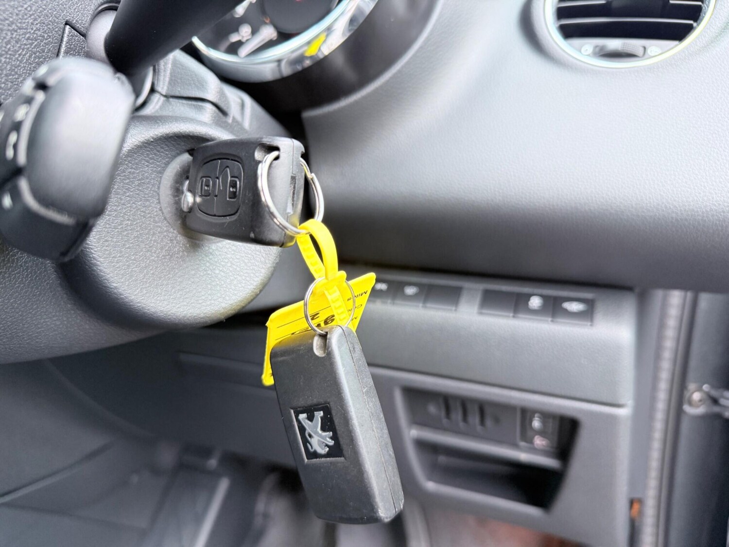 Used Peugeot 3008 2015 for sale - 76247039: Photo 65